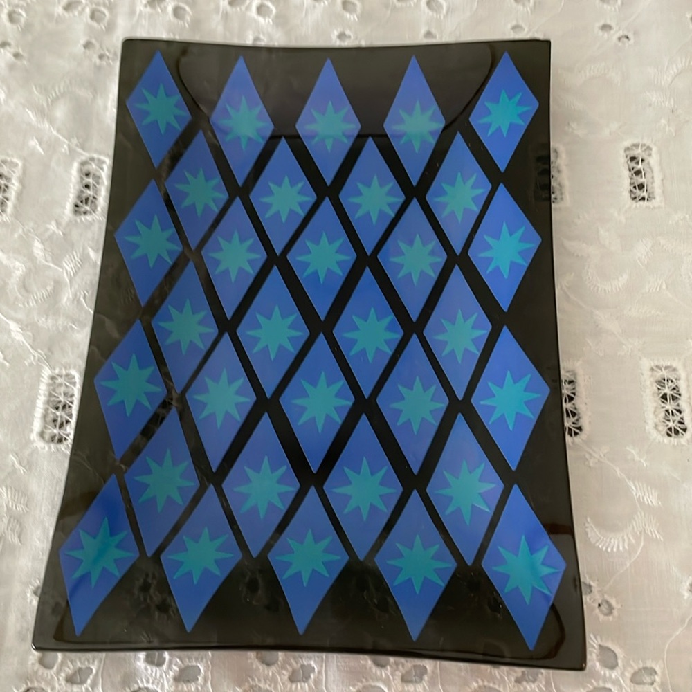 Retro style plate.